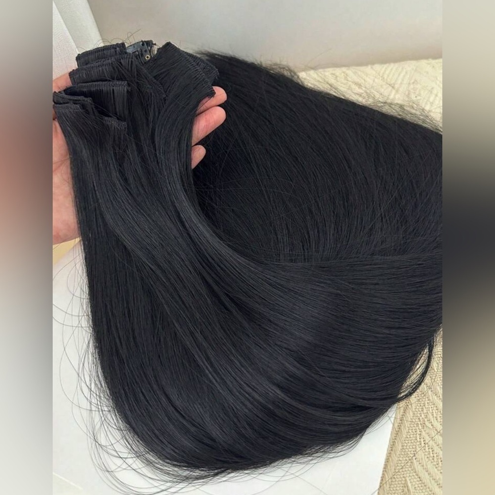 Human hair Blend - Long Black hair Extensions Clips